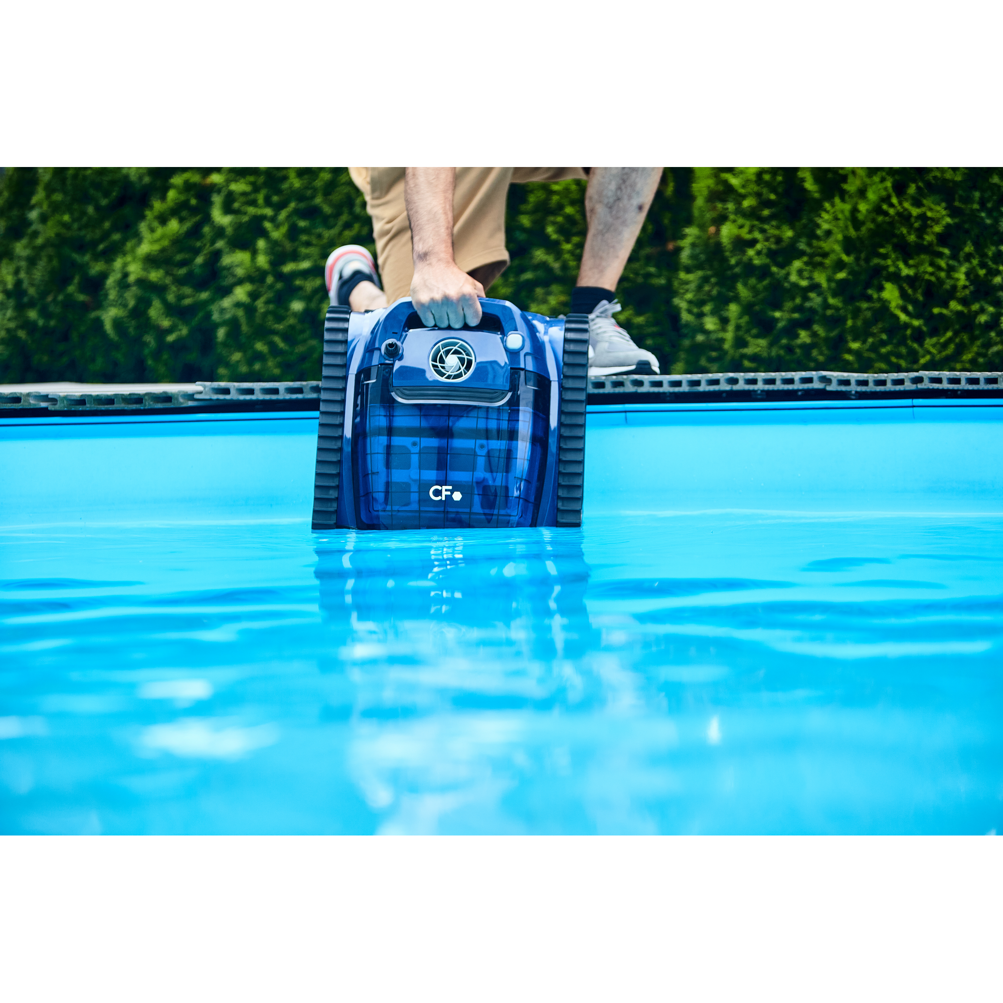 Poolroboter 'CF380' mit Ladekabel