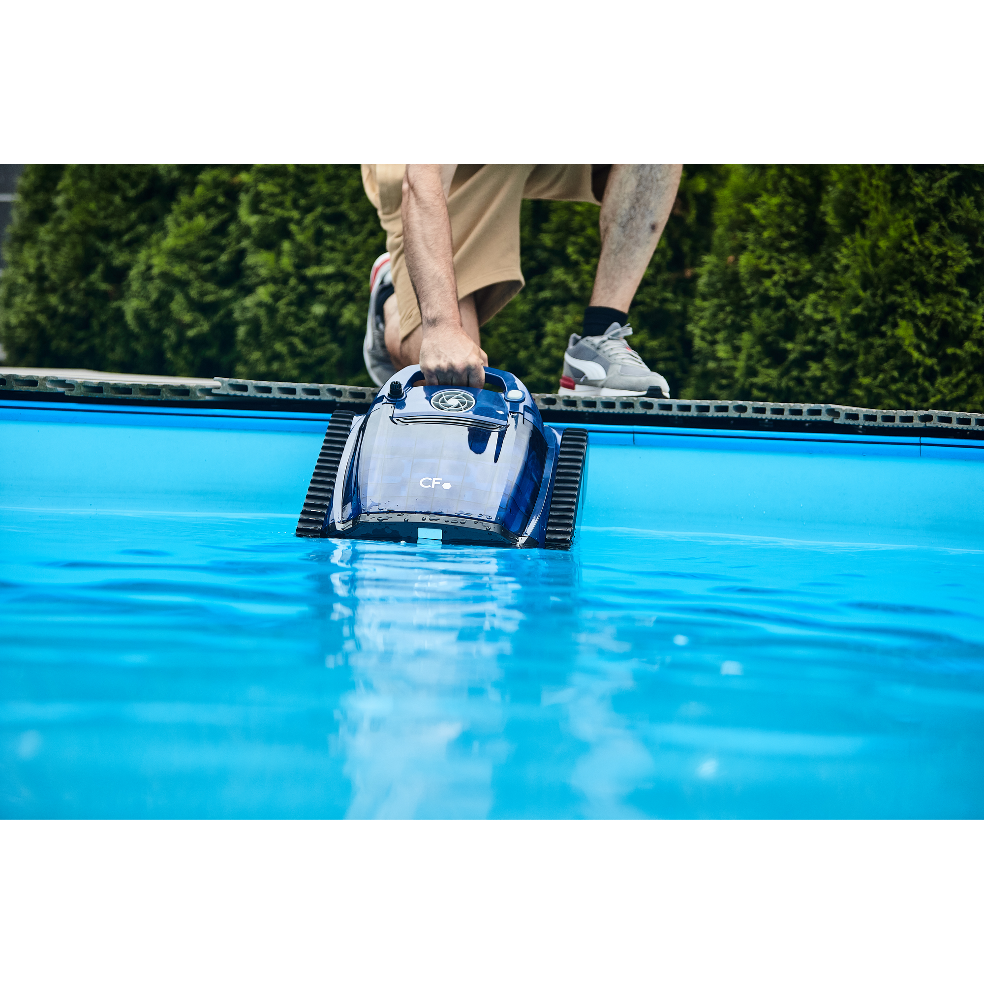 Poolroboter 'CF380' mit Ladekabel